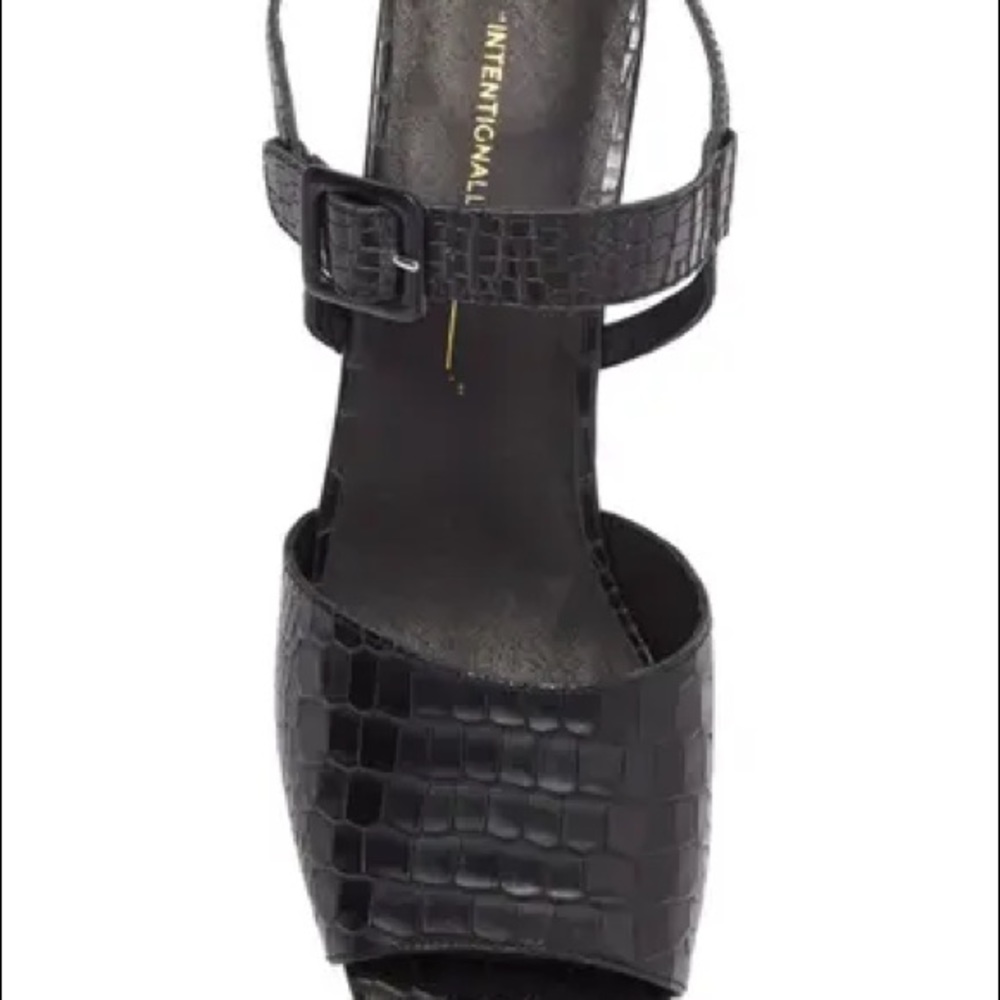 Intentionally Blank Vintage Inspired Leather Heel - Picture 7 of 12